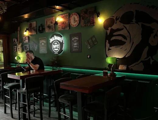 Evergreen bar