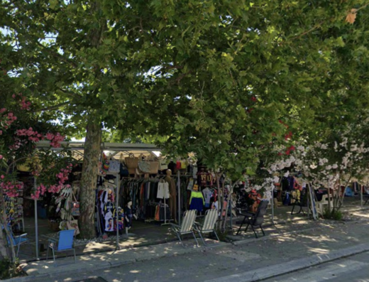 Stand souvenir & Clothing