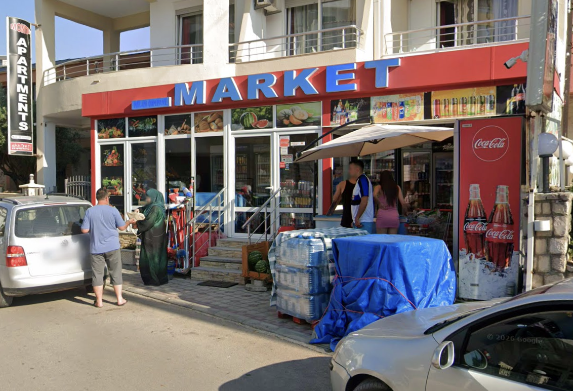 Market M